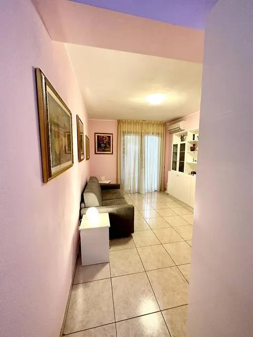 Apartment Appartamento Al Centro Di Pula